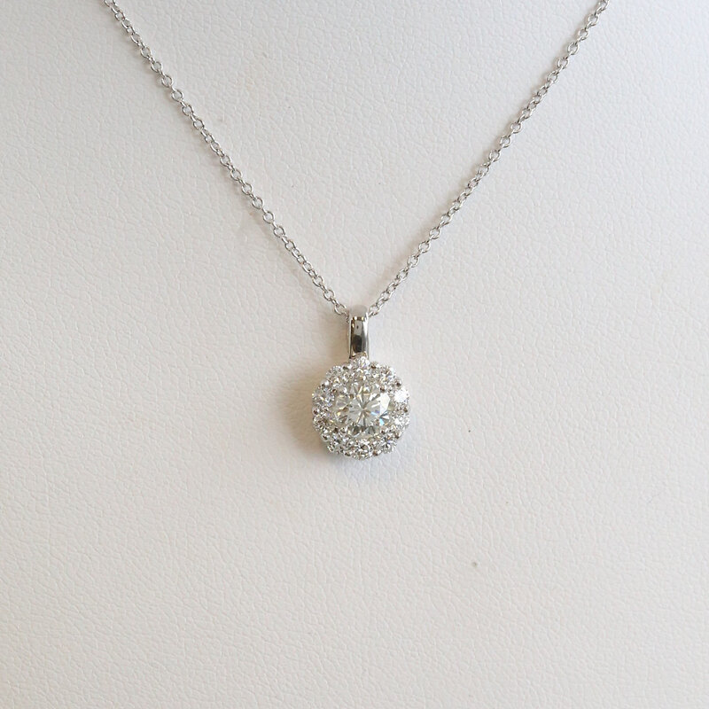 American Jewelry 14k White Gold .76ctw Round Diamond Halo Necklace