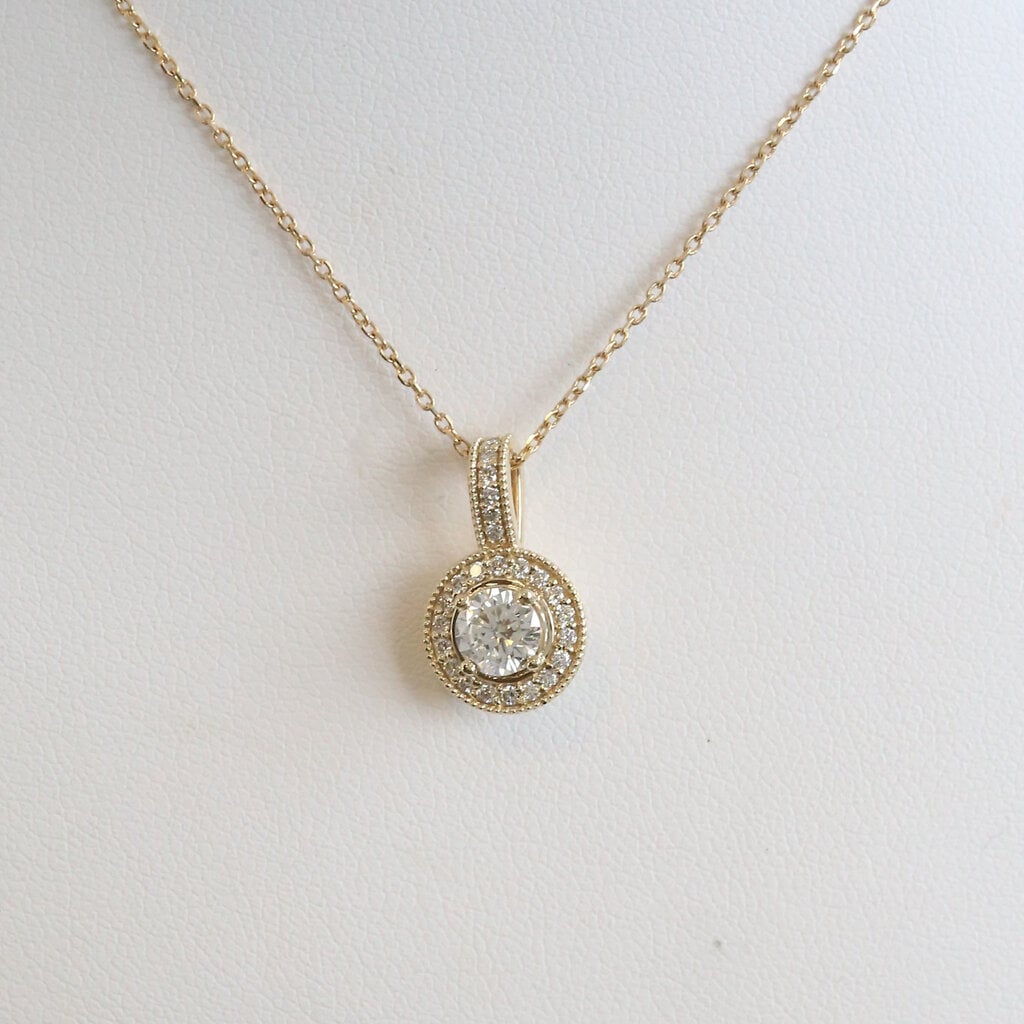 American Jewelry 14k Yellow Gold .76ctw Round Diamond Halo Necklace