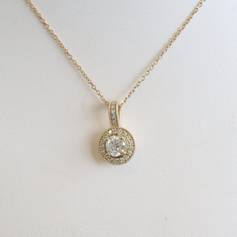 American Jewelry 14k Yellow Gold .76ctw Round Diamond Halo Necklace