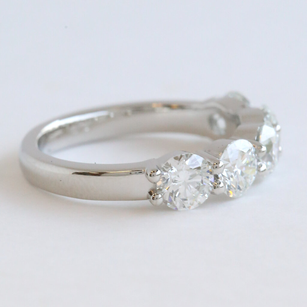 American Jewelry Platinum 2.70ctw F/VS2 GIA Round Diamond 5 Stone Wedding Band Ring