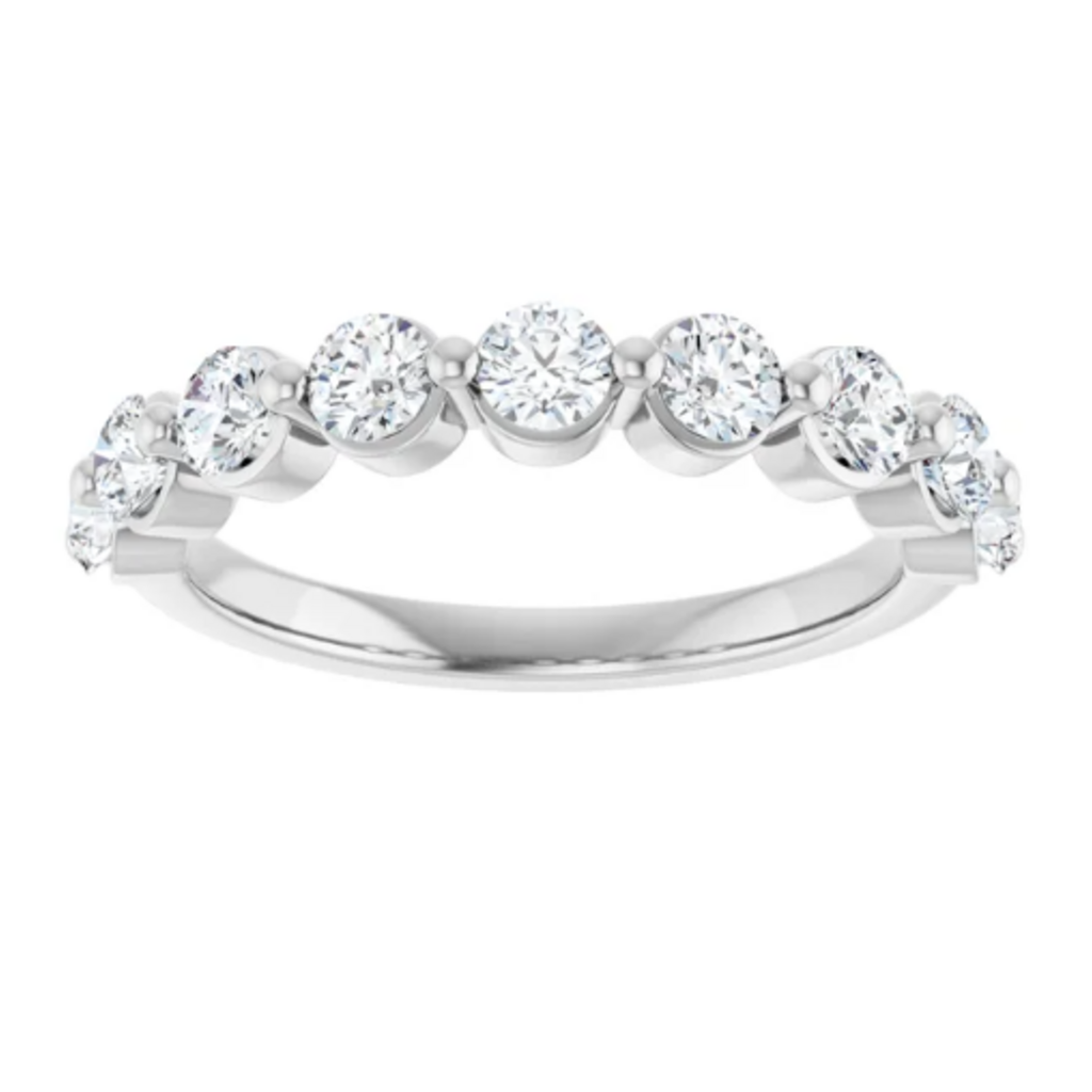American Jewelry 14k White Gold .90ctw Diamond Shared Prong Wedding Band (Size 7)