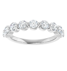 American Jewelry 14k White Gold .90ctw Diamond Single Prong Wedding Band (Size 7)