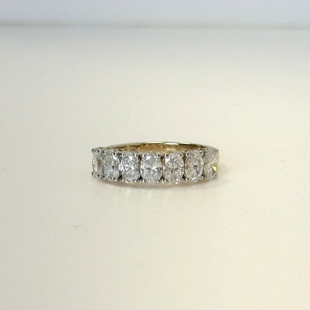 American Jewelry 14k Yellow Gold 1.99ctw FG/VS Oval Lab Grown Diamond Wedding Band (Size 7.5)