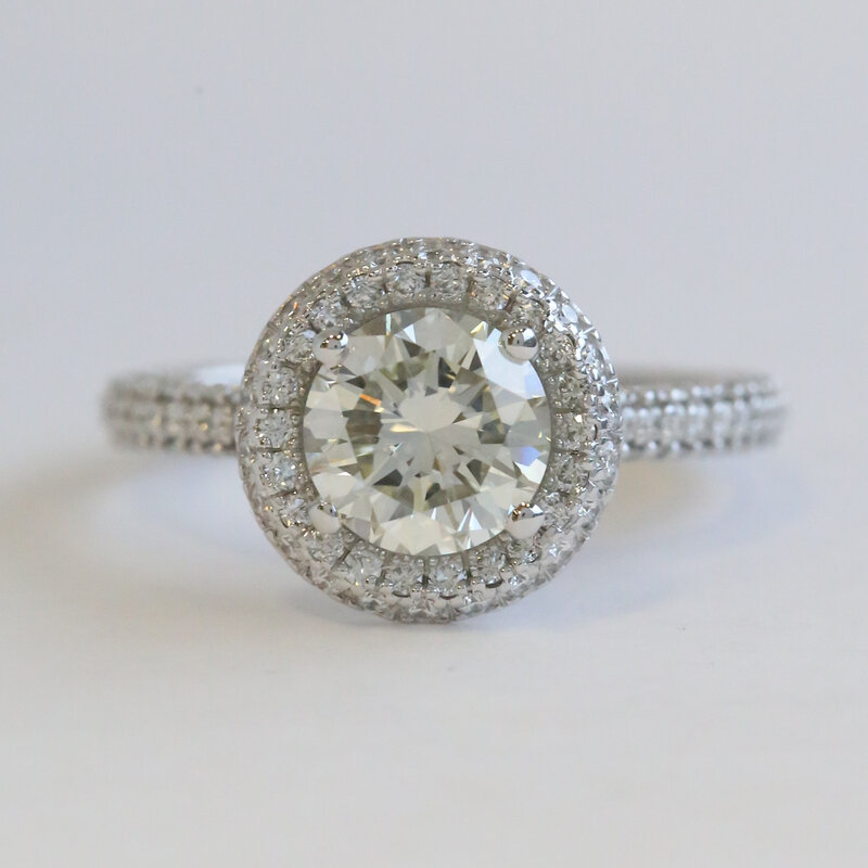 American Jewelry 14k White Gold Gold 2.82ctw (1.67 L/VS2 Ctr) Round Diamond Pave Halo Engagement Ring