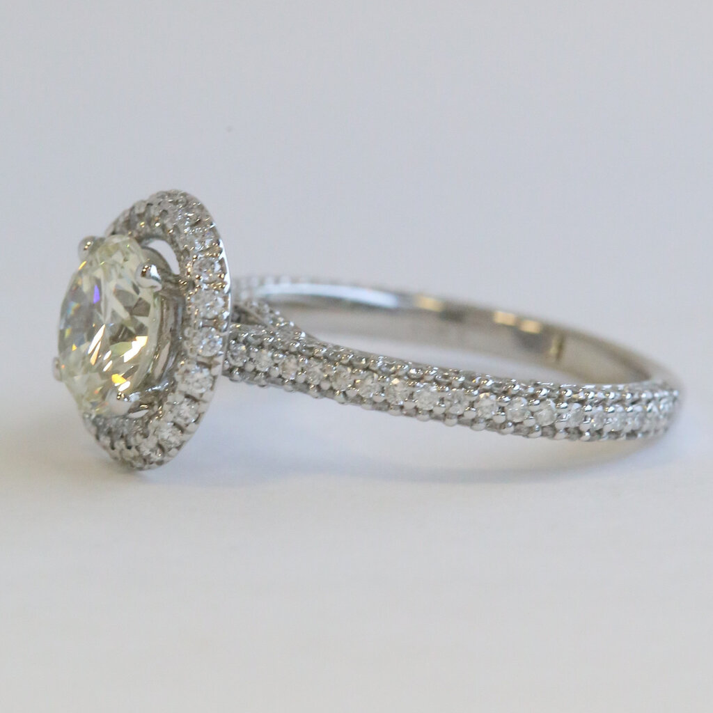 American Jewelry 14k White Gold Gold 2.82ctw (1.67 L/VS2 Ctr) Round Diamond Pave Halo Engagement Ring