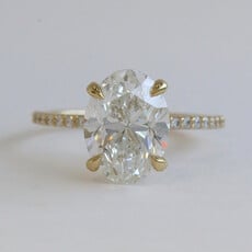 American Jewelry 14k Yellow Gold 4.23ctw (4.01 G/VS2) Lab Grown Oval Diamond Accented Solitaire Engagement Ring