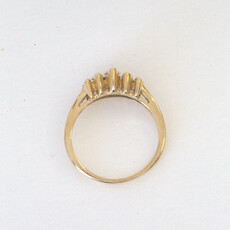 American Jewelry ESTATE 14k Yellow Gold 0.40ctw 5-Stone Marquise Diamond Ring (Size 4.75)