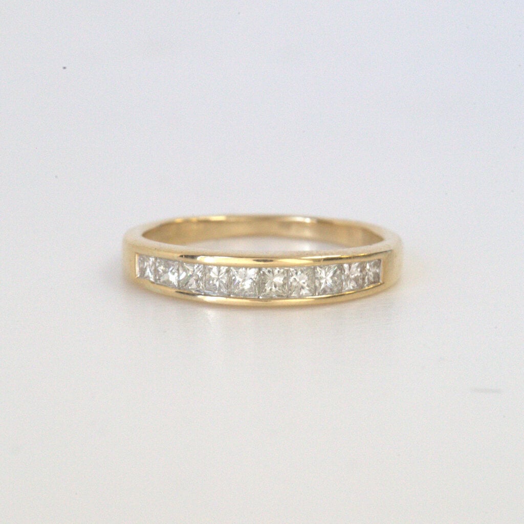 American Jewelry 14k Yellow Gold 3/4ctw Princess Cut Channel Set Diamond Band (Size 6.5)