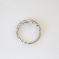 American Jewelry 14k White Gold .40 ctw Round & Baguette Diamond & Sapphire V Contour Ladies Wedding Band (Size 7)