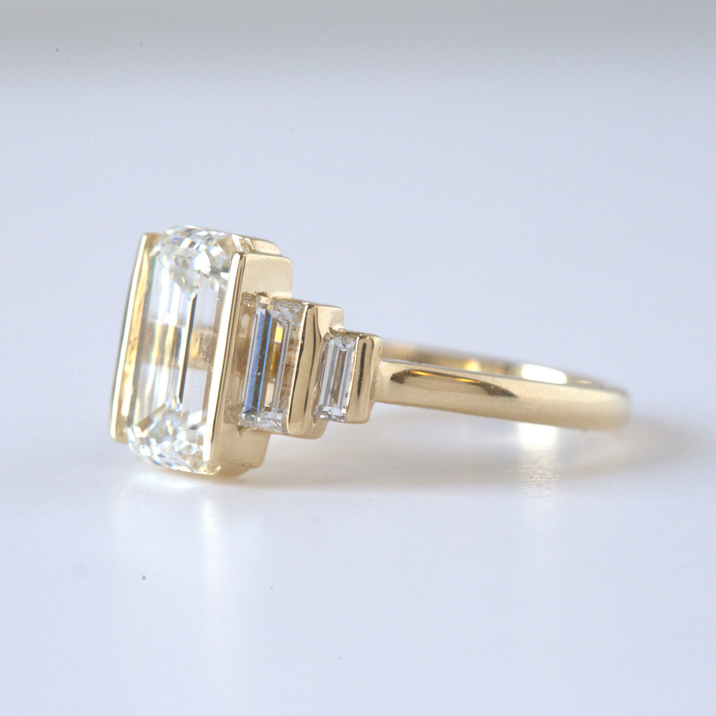 14k Yellow Gold 4.30ctw (3.59 F/VVS2 IGI Center) Emerald Lab Grown 5-Stone Half Bezel Diamond Engagement Ring Size 7.25