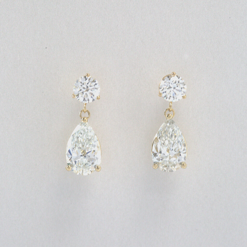 American Jewelry 14k Yellow Gold 4ctw Round Brilliant (1ctw) & Pear (1.5ct each) Lab Grown Diamond Dangle Stud Earrings