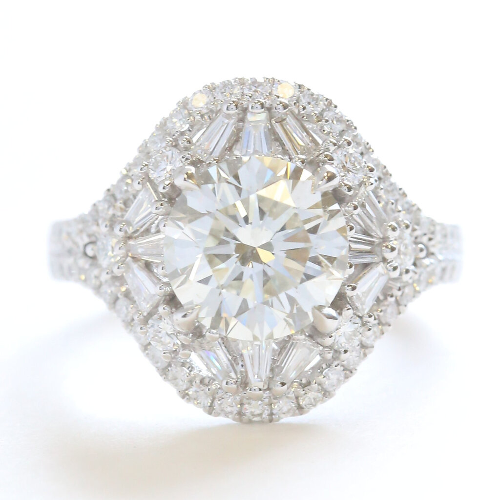 American Jewelry 18k White Gold 3.58ctw (2.55 I/SI2 Ctr) Round Diamond Vintage Style Baguette Accented Engagement Ring