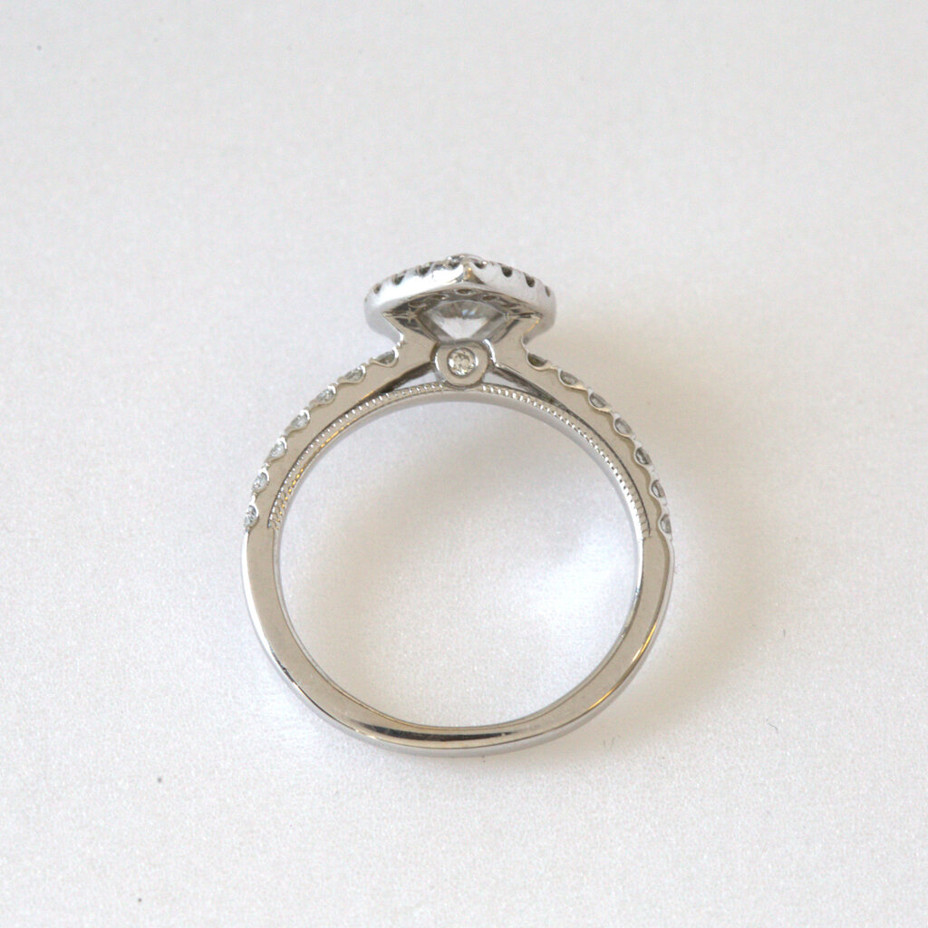 ESTATE 14k White Gold 1.75ctw (1ct H/SI1 Center) Pear Halo Diamond Engagement Ring with .30ctw Diamond Wedding Band
