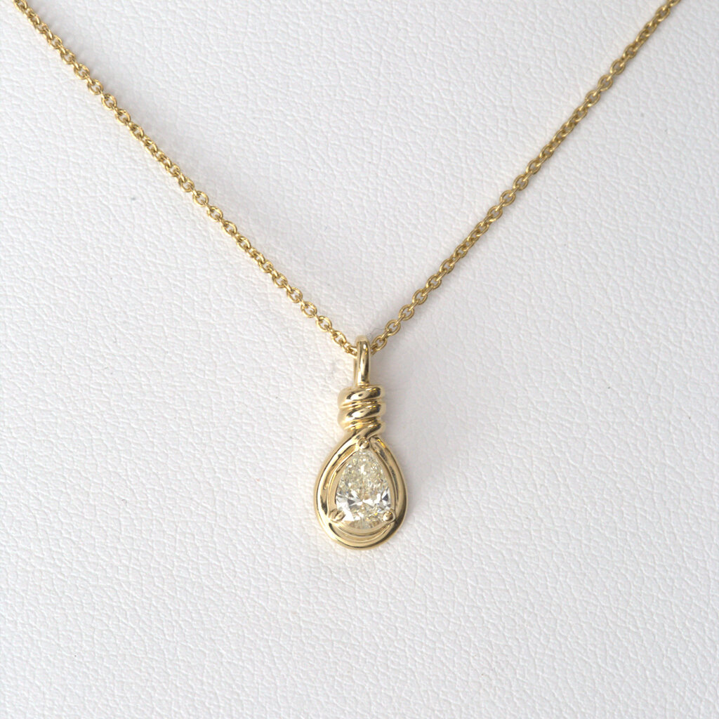 American Jewelry 14k Yellow Gold 0.32ct Pear Diamond Twisted Pendant Necklace (14"-18")