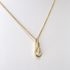 American Jewelry 14k Yellow Gold 0.32ct Pear Diamond Twisted Pendant Necklace (14"-18")