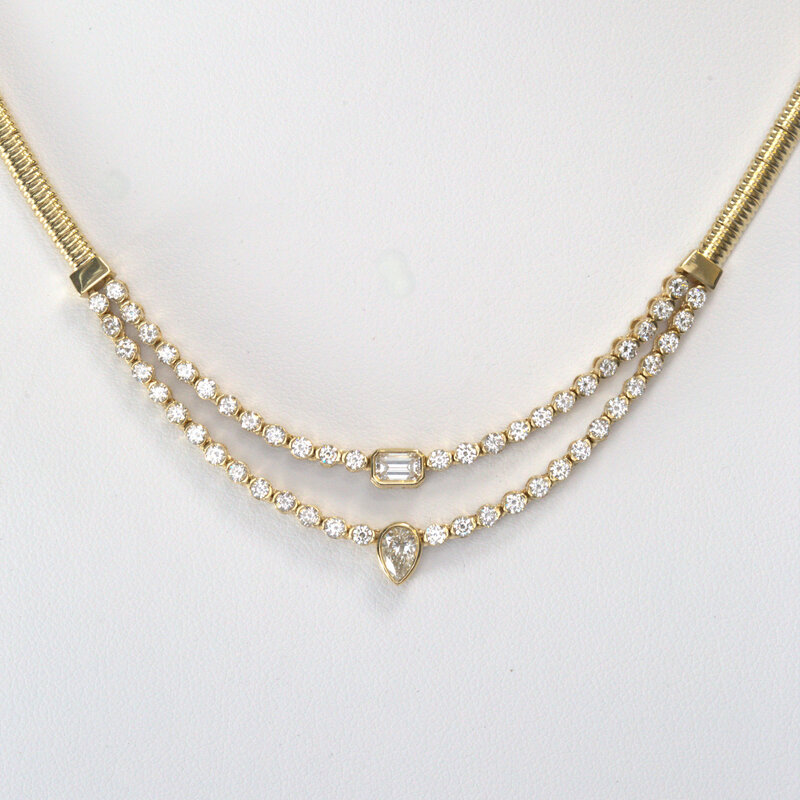 American Jewelry 14k Yellow Gold 2.12ctw Pear, Emerald & Round Diamond Station Chain Necklace (16")
