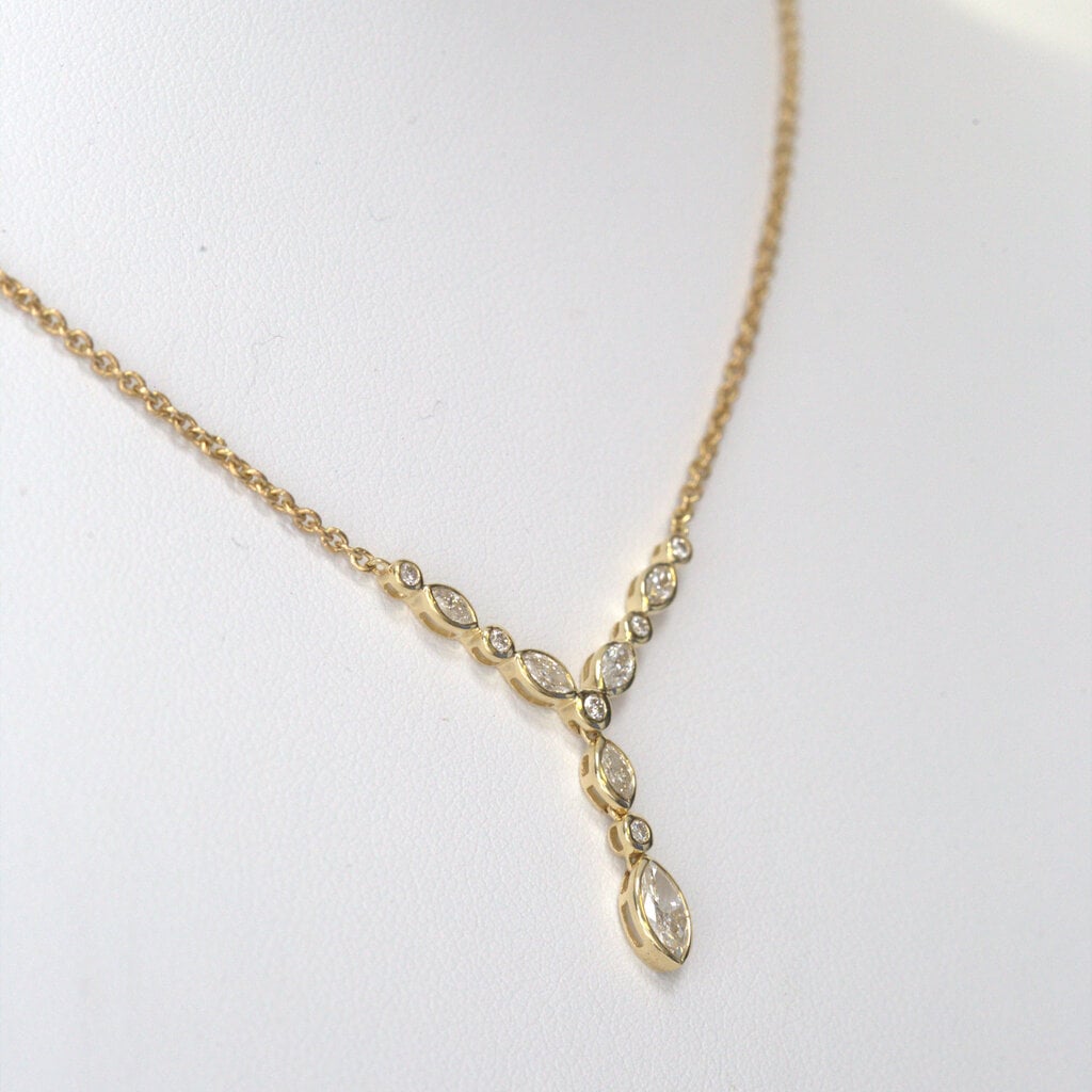 American Jewelry 14k Yellow Gold 0.66ctw Marquise & Round Bezel Set Chain Necklace (14"-18")