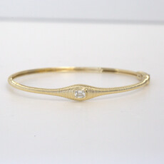 American Jewelry 14k Yellow Gold 0.31ct Emerald Diamond Bezel Ribbed Bangle Bracelet