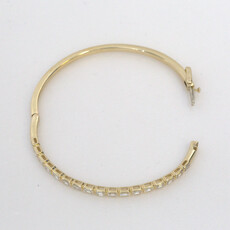 American Jewelry 14k Yellow Gold 1.86ctw Emerald Diamond Bezel Bangle Bracelet