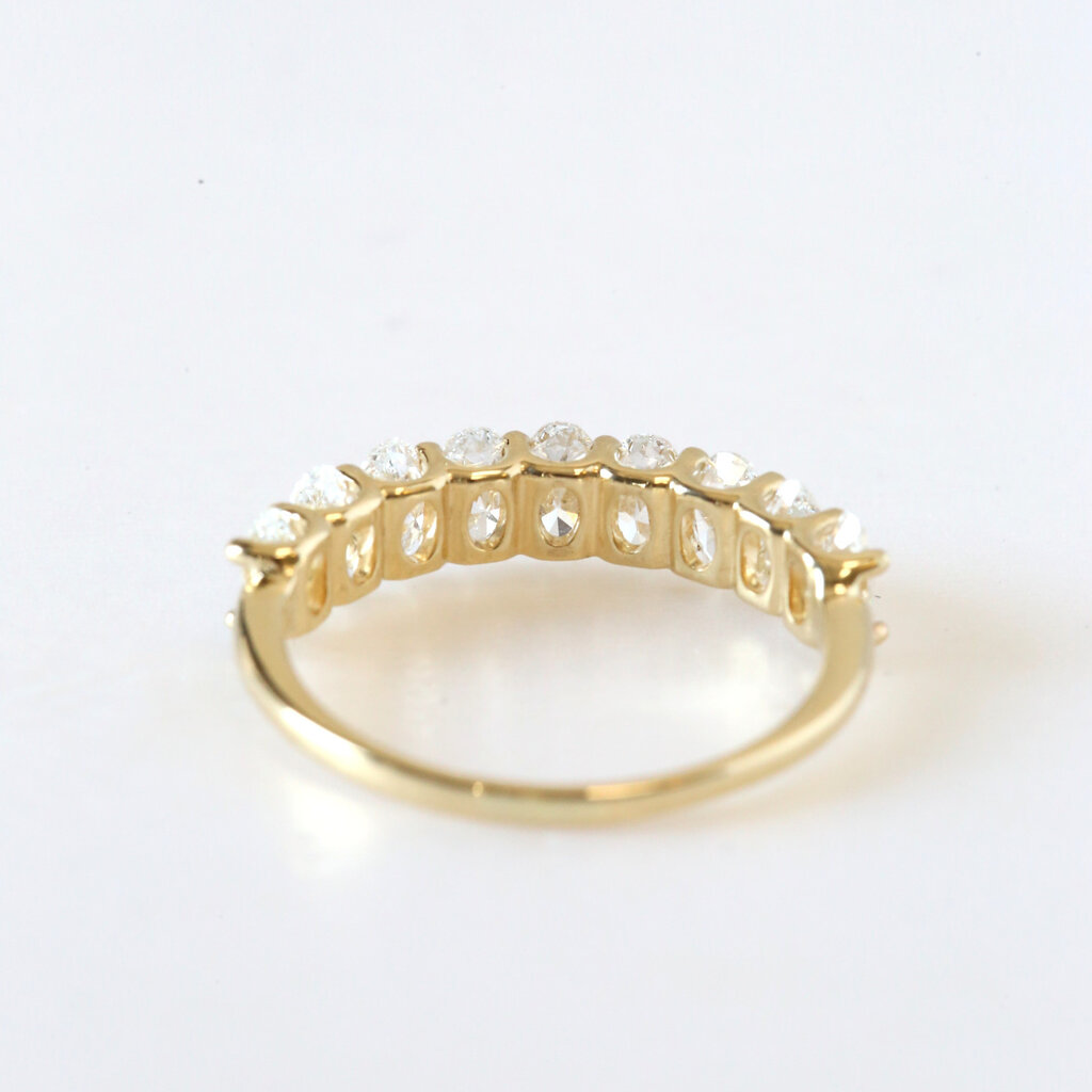 14k Yellow Gold 1.89ctw Lab Grown Oval Diamond Band (Size 8.25)