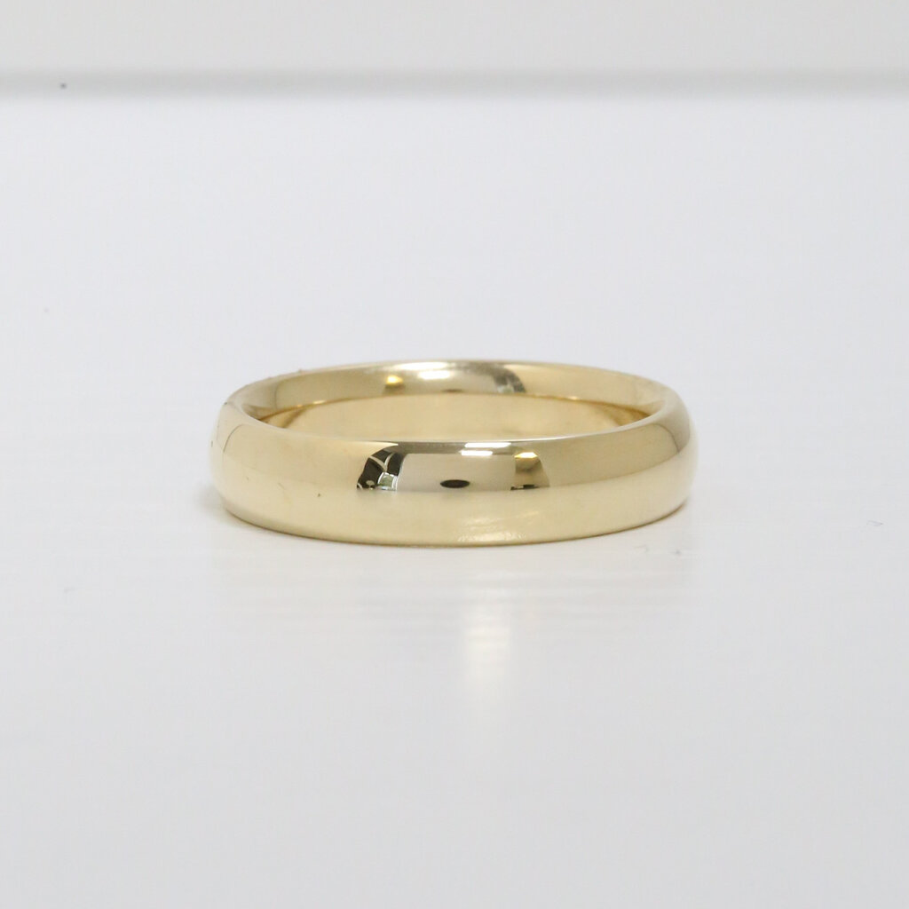 American Jewelry 14k Yellow Gold 5mm Comfort Fit Wedding Band (Size 9)