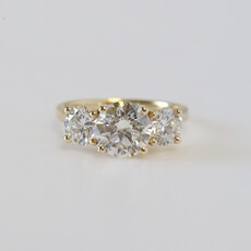 American Jewelry 14k Yellow Gold 3.26ctw (2.01 center) F/VS1 IGI 3-Stone Lab Grown Diamond Engagement Ring