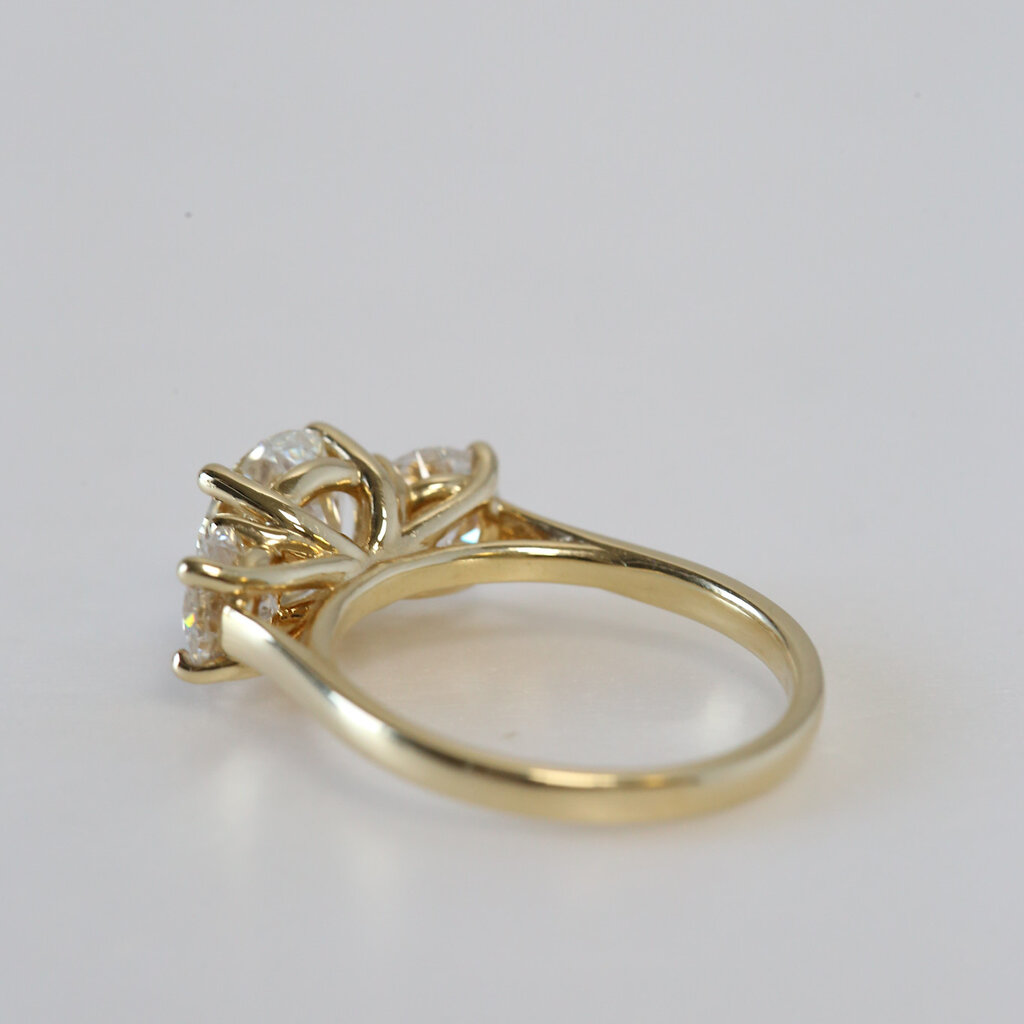 American Jewelry 14k Yellow Gold 3.26ctw (2.01 center) F/VS1 IGI 3-Stone Lab Grown Diamond Engagement Ring