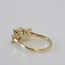 American Jewelry 14k Yellow Gold 3.26ctw (2.01 center) F/VS1 IGI 3-Stone Lab Grown Diamond Engagement Ring