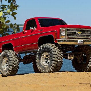 Traxxas TRA92056-4  RED Traxxas TRX-4 1/10 Chevrolet K10 High Trail Edition