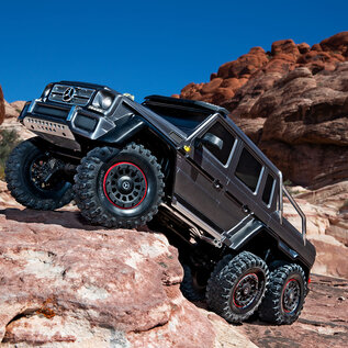 Traxxas TRA88296-4  Silver TRX-6 Mercedes-Benz G 63 AMG 6X6 Clipless