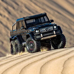 Traxxas TRA88296-4  Black TRX-6 Mercedes-Benz G 63 AMG 6X6 Clipless