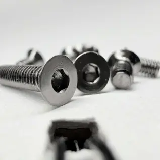 WeiRC WEI-SCS-Mi9/FT9  WeiRC Steel Screw Set for Mi9 or FT9 1.2mm Steel Chassis Kit