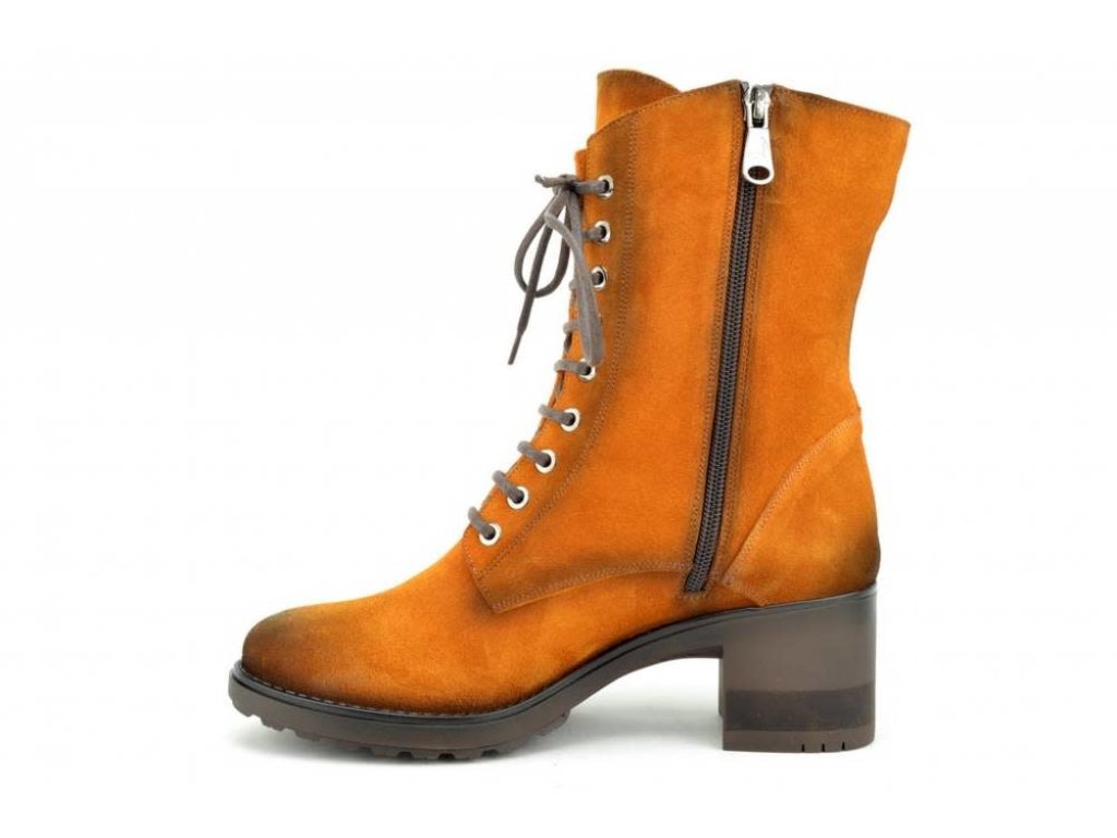 Paula Urban Oiled suede lace-up boot F21