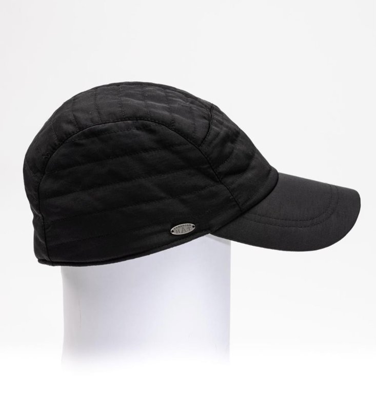 Cleon quilted cap