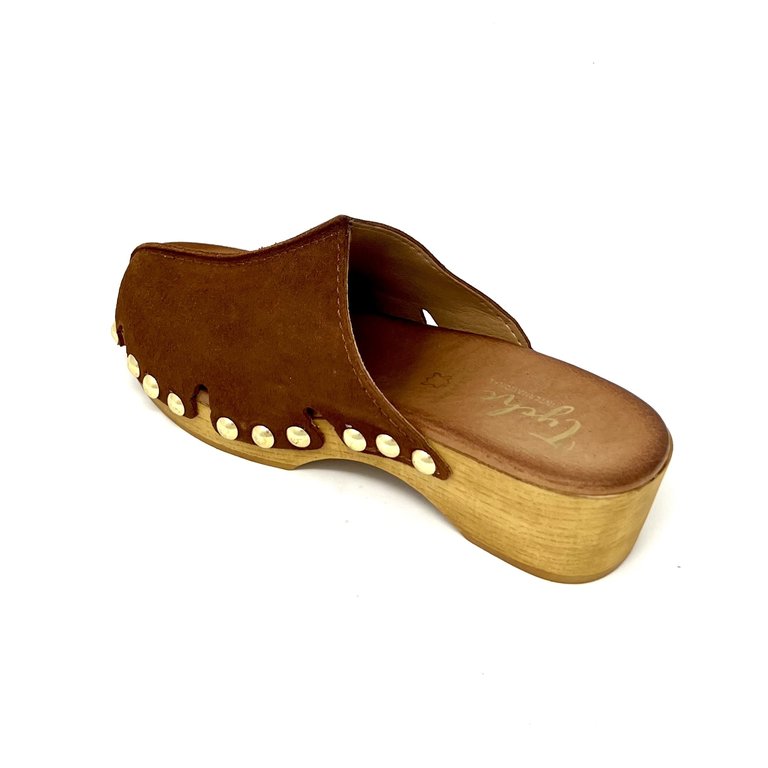 Tyche Aria clog