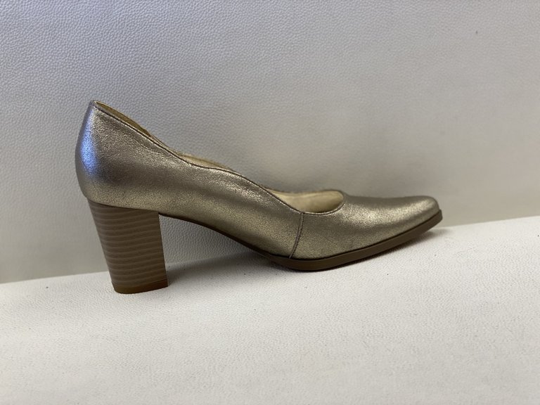 Kzapi metallic stacked heel