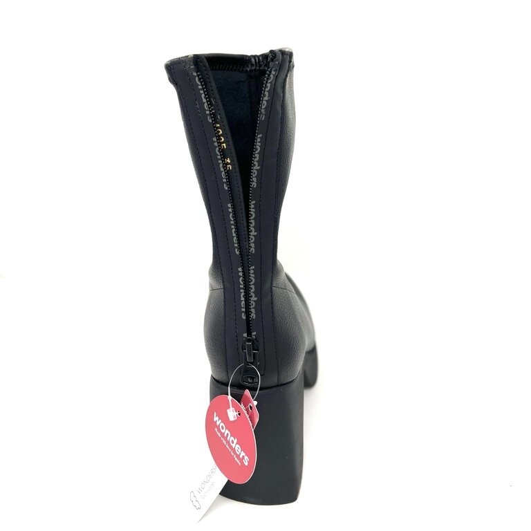 Wonders Wonders back-zip sock boot