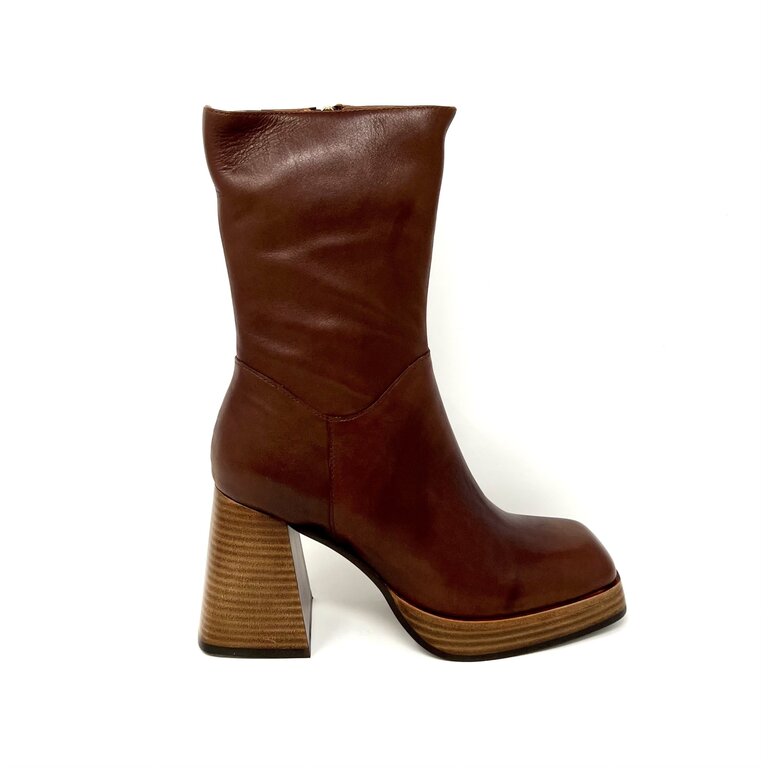 Tamara London Beckie retro boot