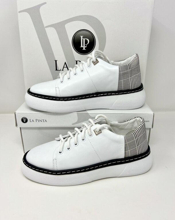 La Pinta sneaker w/plaid trim