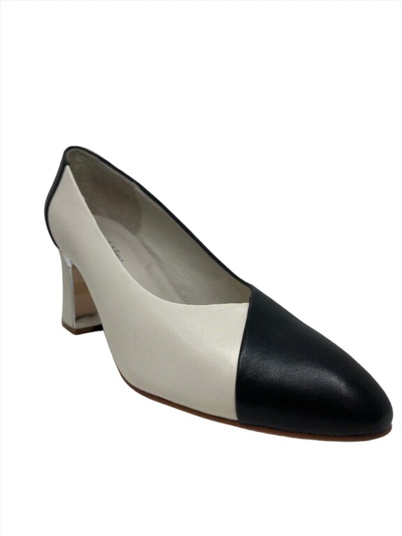 Kanns colour block pump