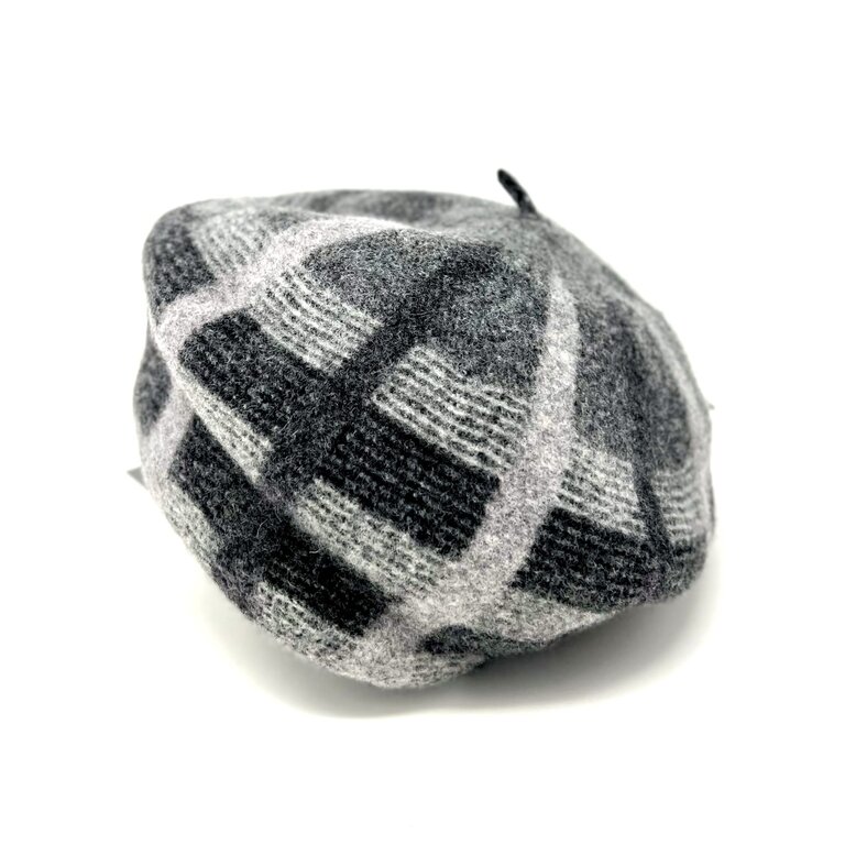 Brianna plaid beret
