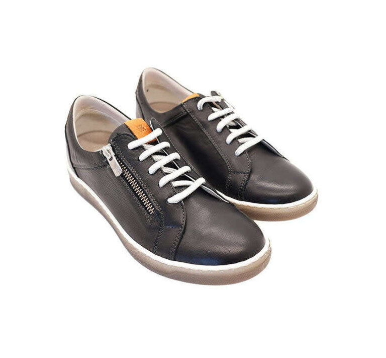 Dorking Karen sneaker