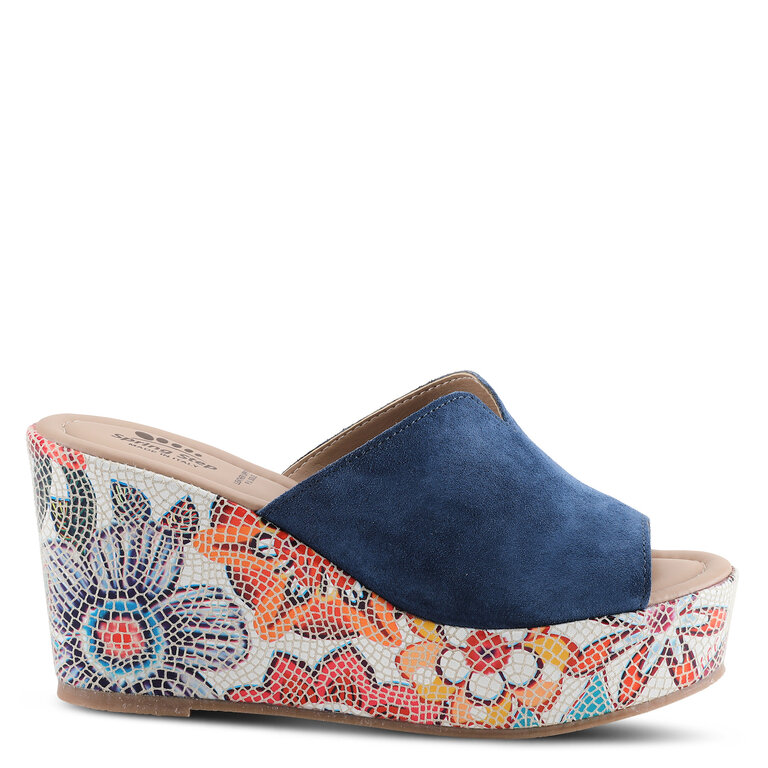 Laylani graphic wedge