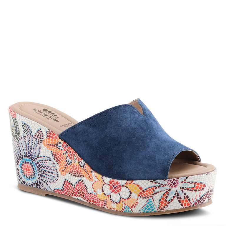 Laylani graphic wedge