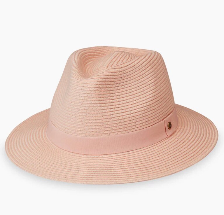 Caroline Wallaroo hat