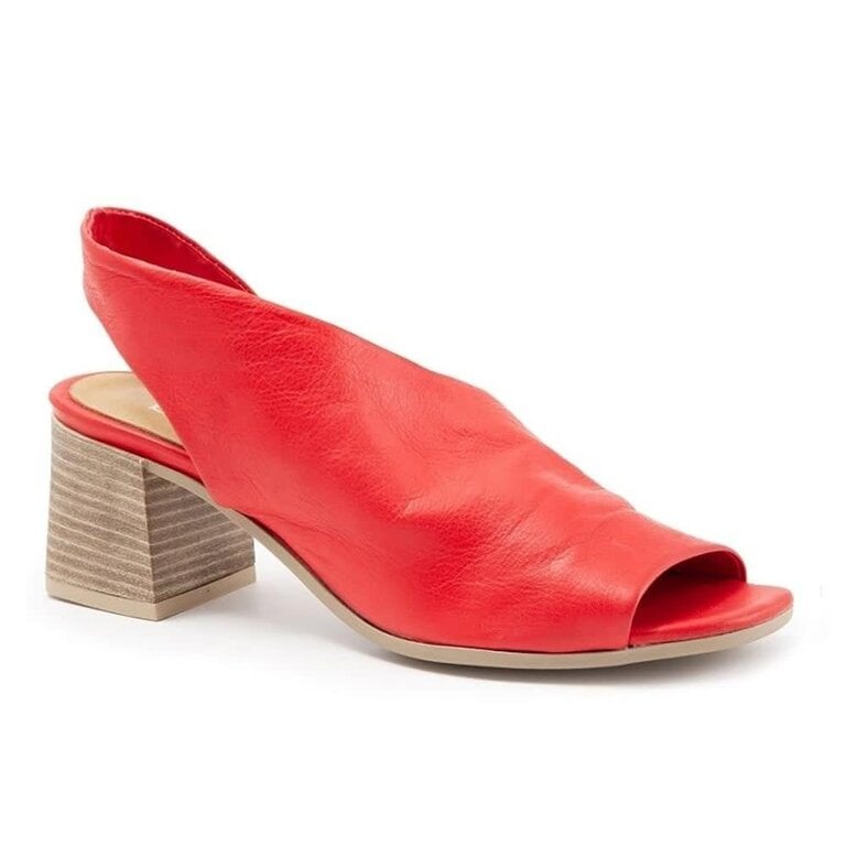 Bueno Ryder slingback