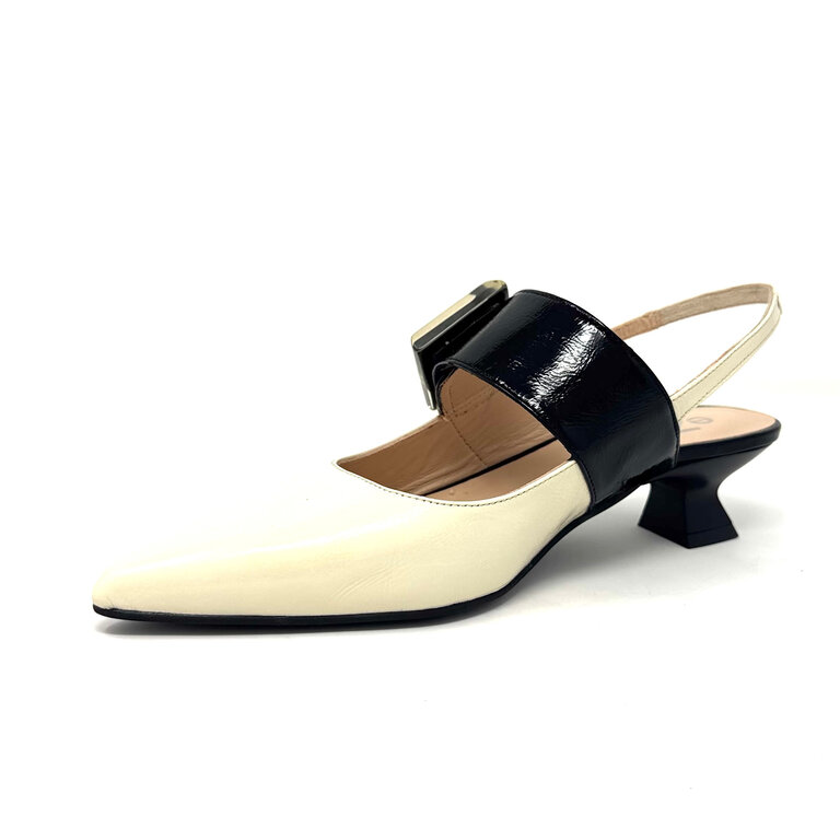 Ezzio Ezzio kitten heel