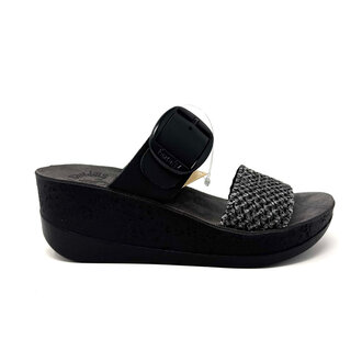 Fantasy Sandals Roxy wedge