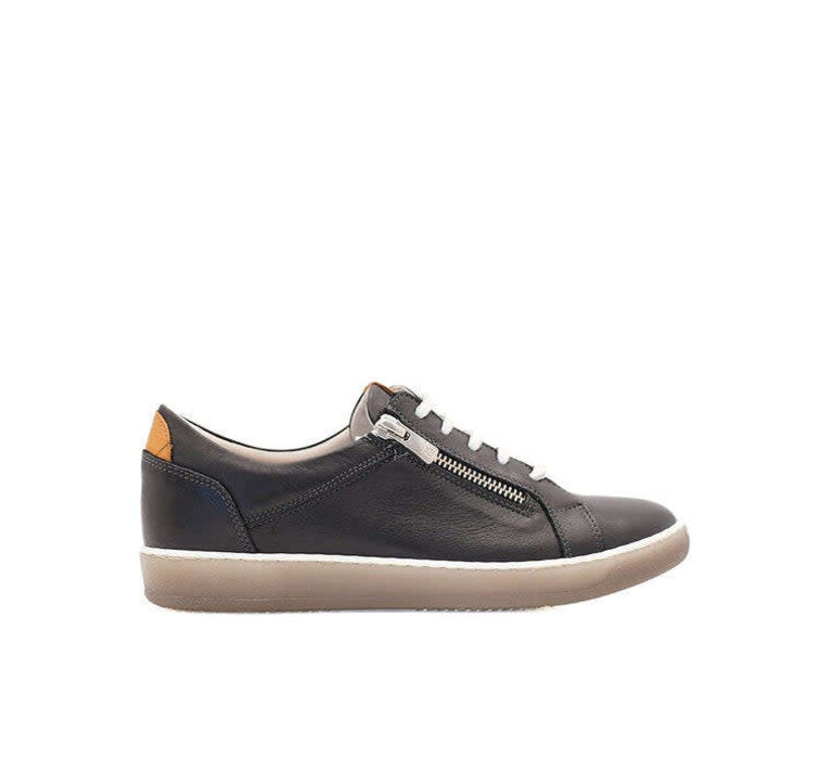 Dorking Karen sneaker
