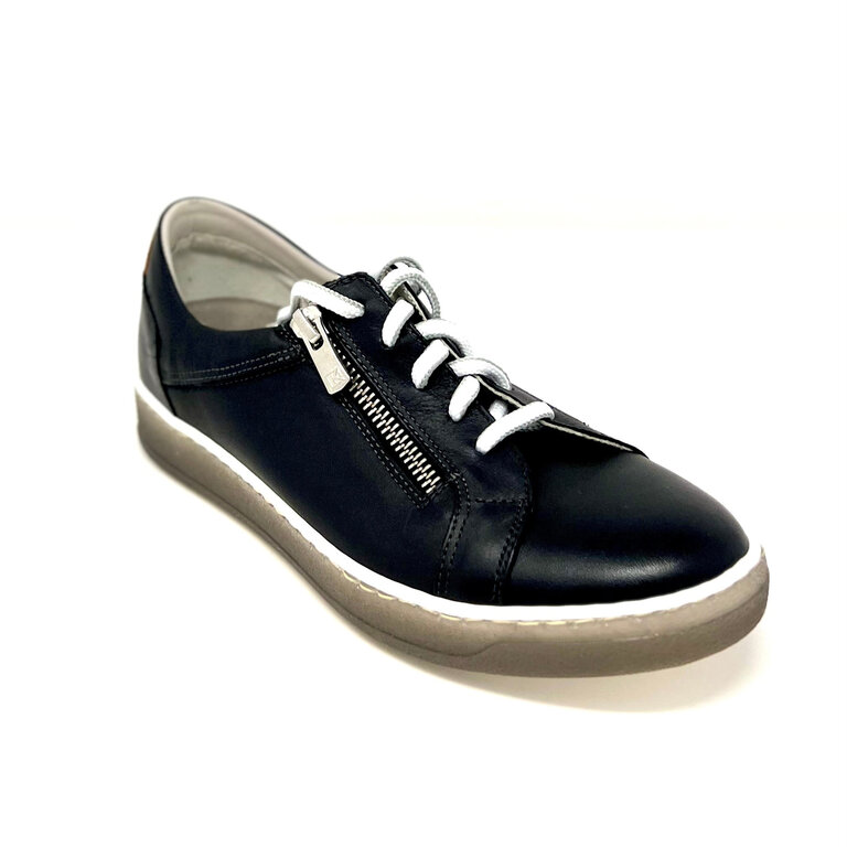 Dorking Karen sneaker